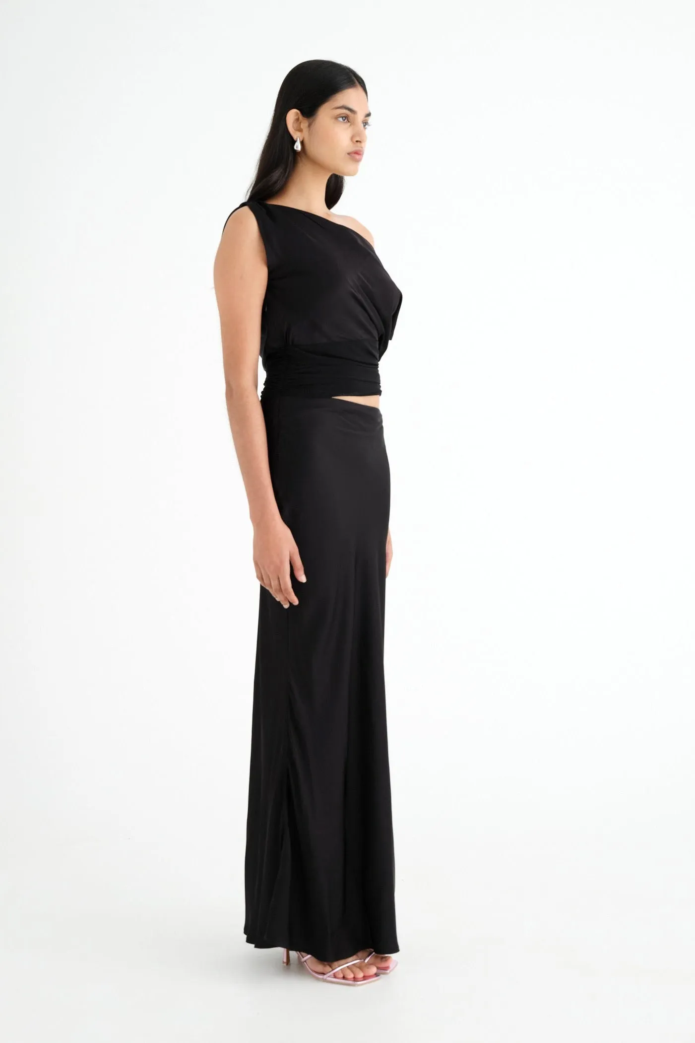 Benni Tessa Off Shoulder Dress - Black