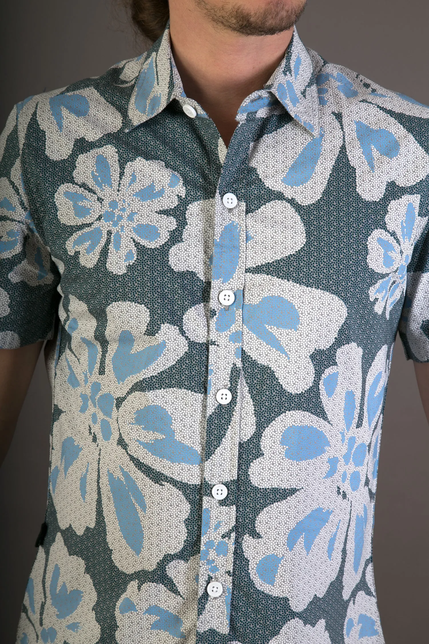 Big Floral Blue Aloha Print Cotton Slim and Regular Fit Mens Shirt Short Sleeve