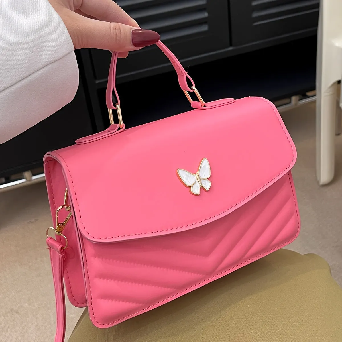 Butterfly Glamour - Fashionable Solid Color Crossbody Bag with Chic Chain Strap, Versatile Square Purse for Women - Durable & Spacious