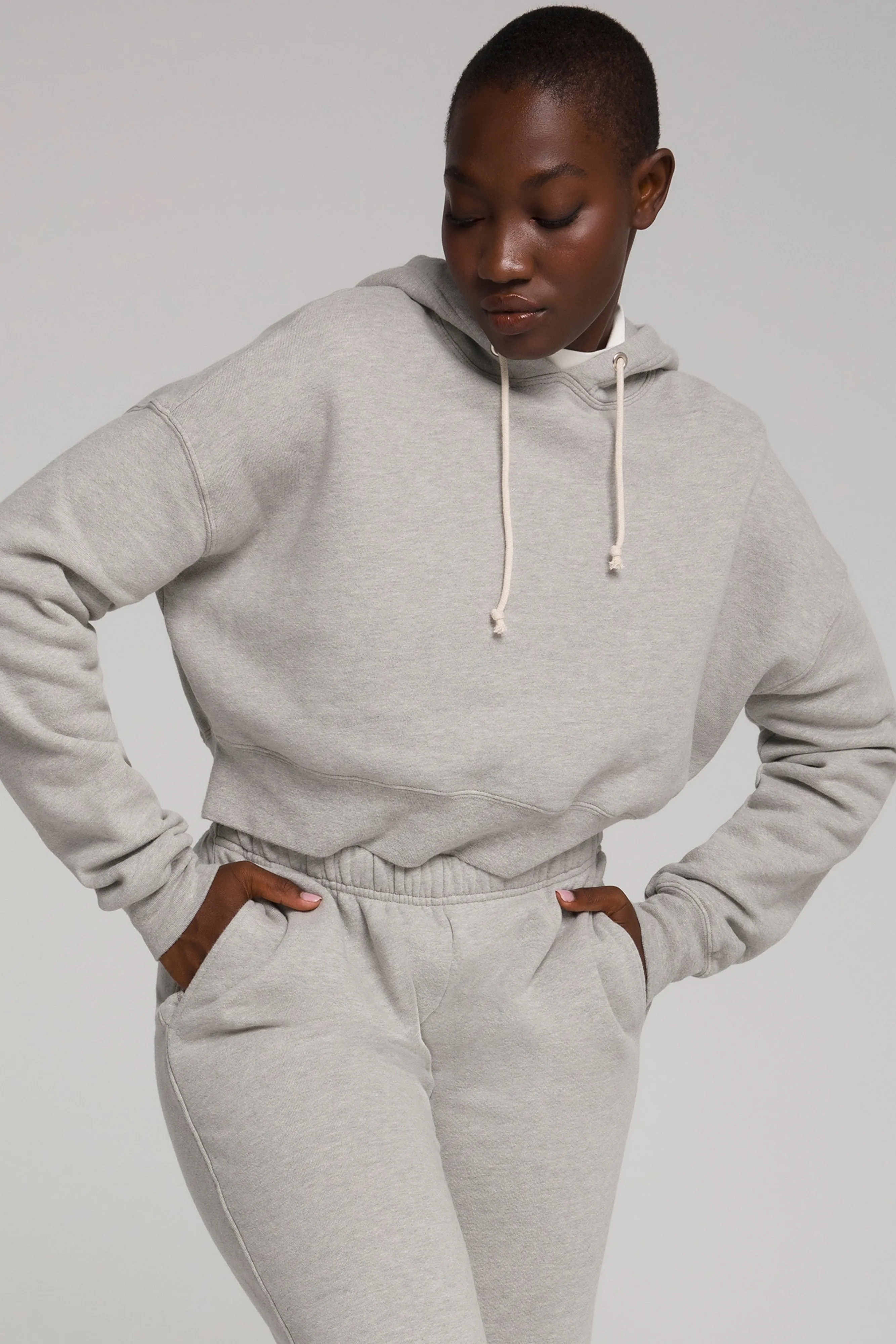 CROPPED & COOL HOODIE | HEATHER GREY001