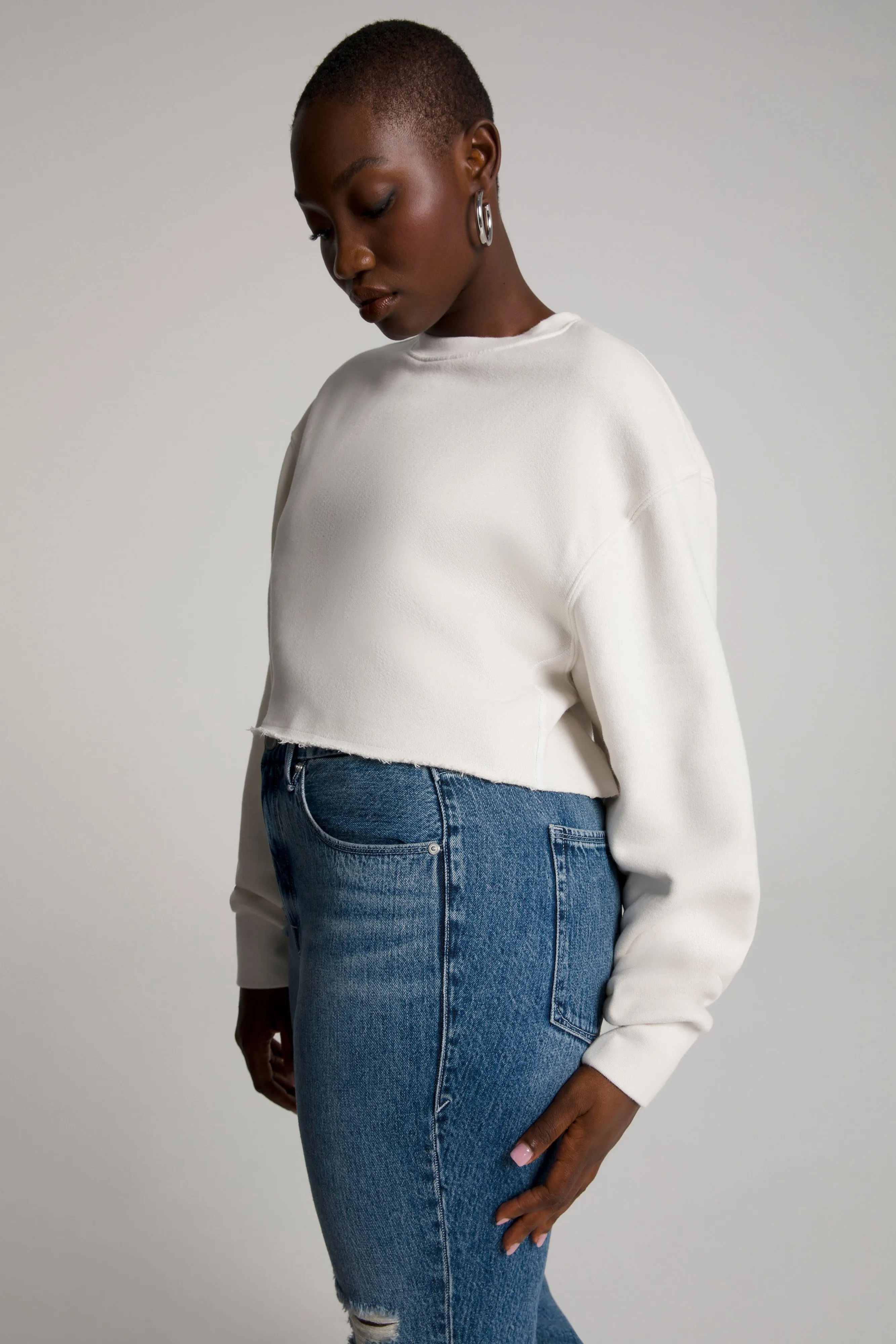 CROPPED & COOL SWEATSHIRT | BONE001