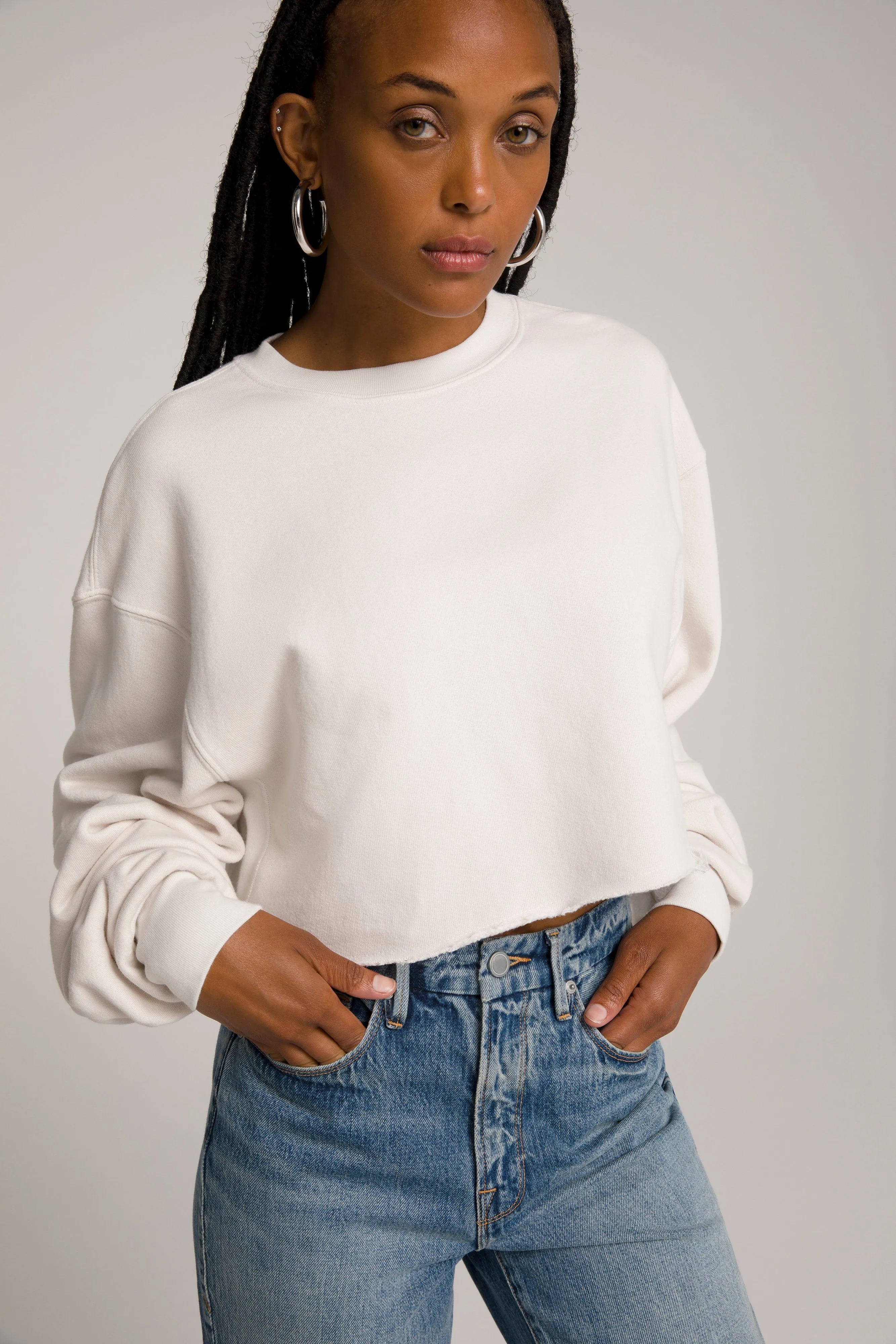 CROPPED & COOL SWEATSHIRT | BONE001