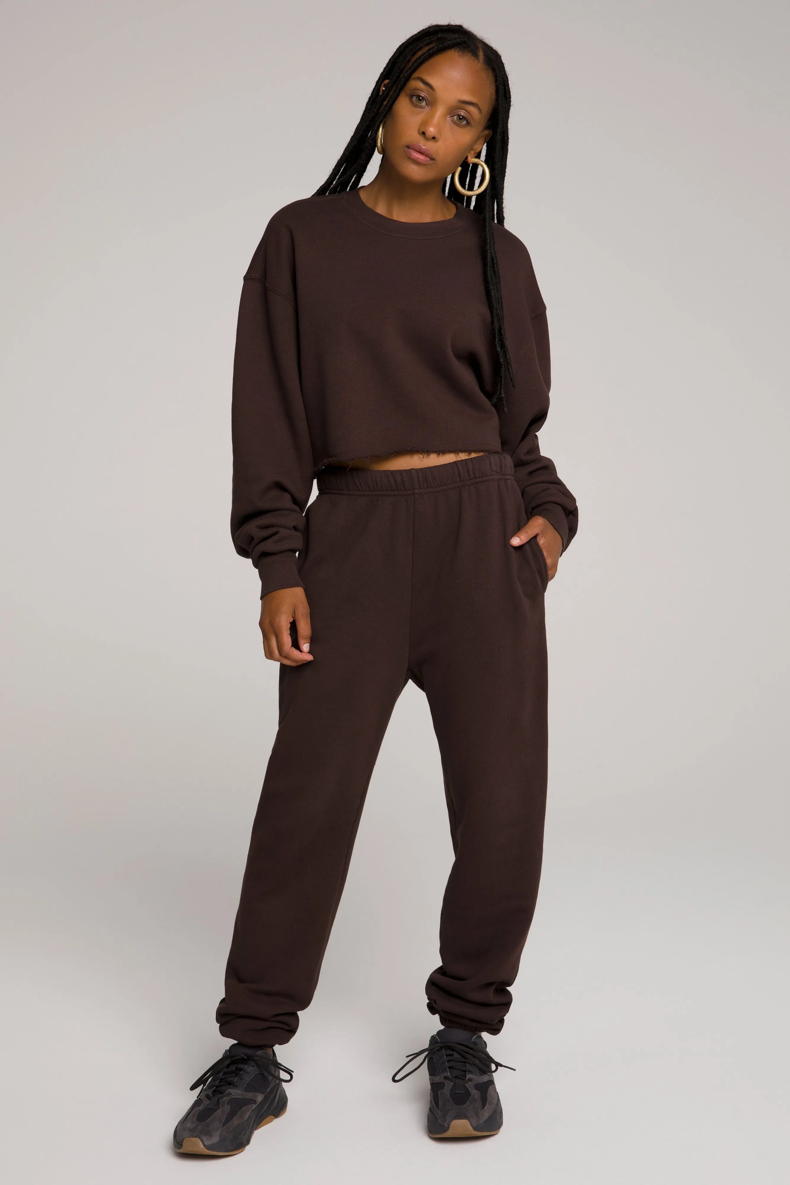 CROPPED & COOL SWEATSHIRT | COFFEE001