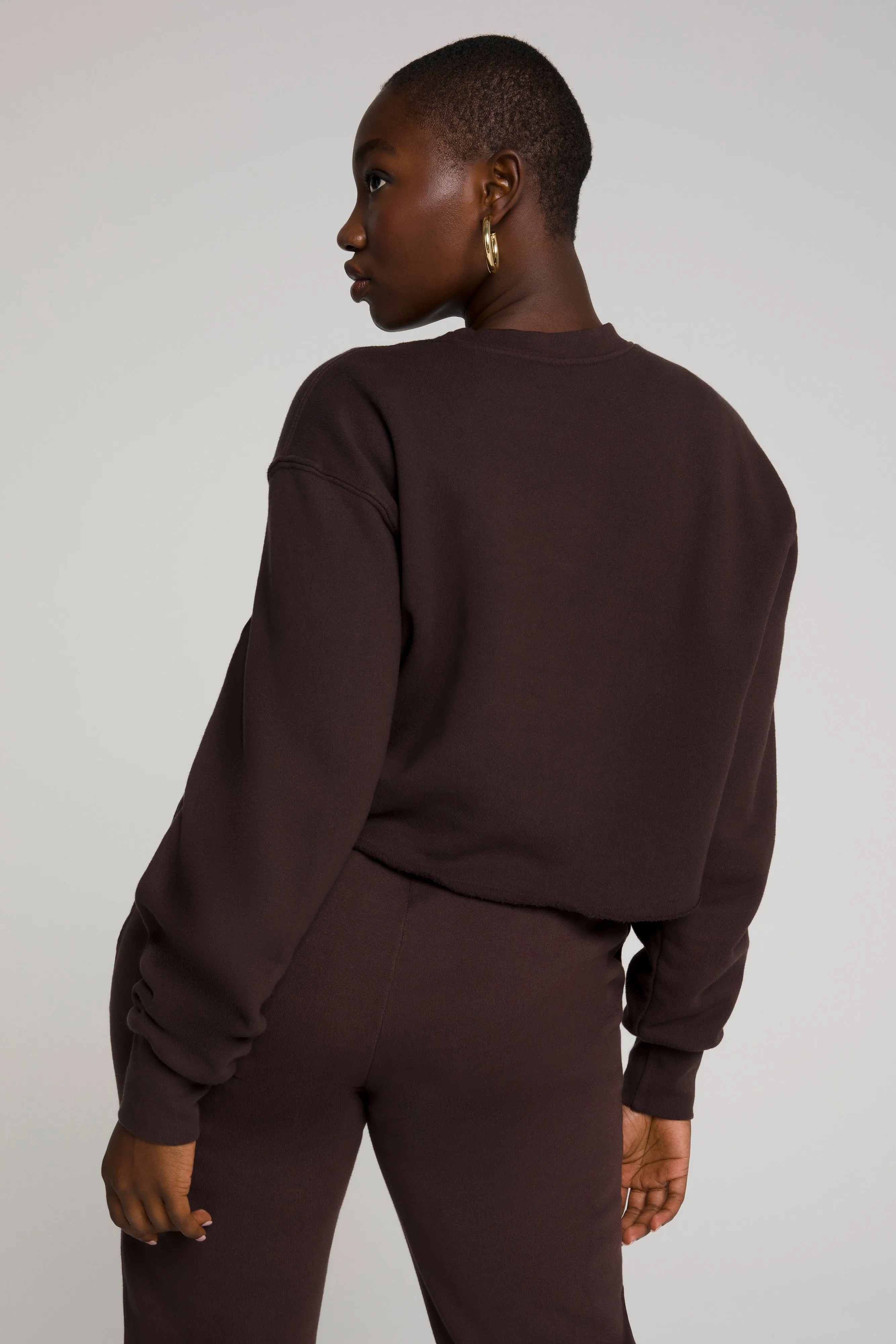 CROPPED & COOL SWEATSHIRT | COFFEE001