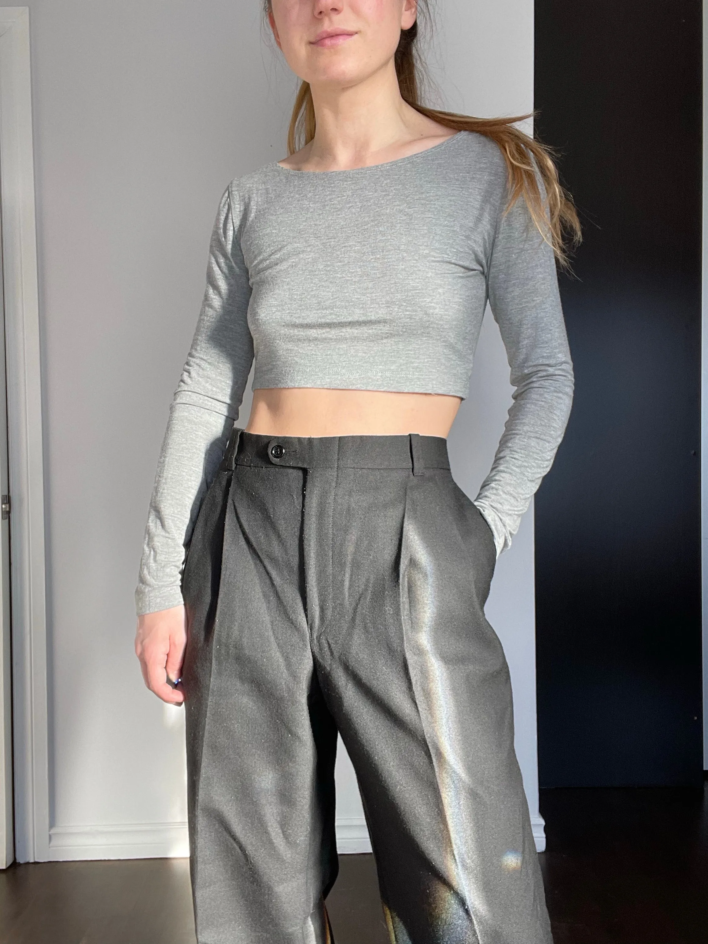 Mary Young Heather Grey Longsleeve Crop Top - "XL"