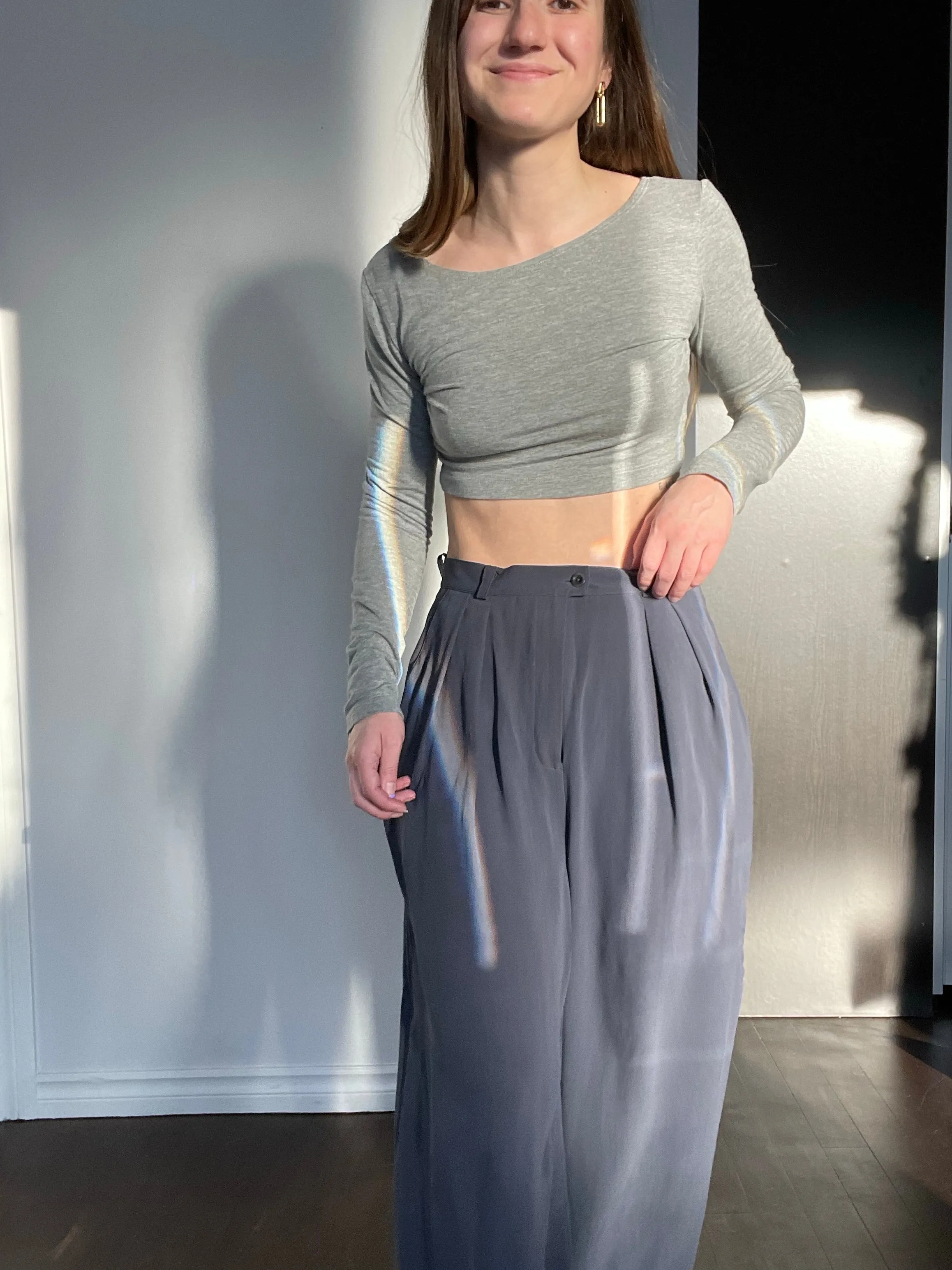 Mary Young Heather Grey Longsleeve Crop Top - "XL"