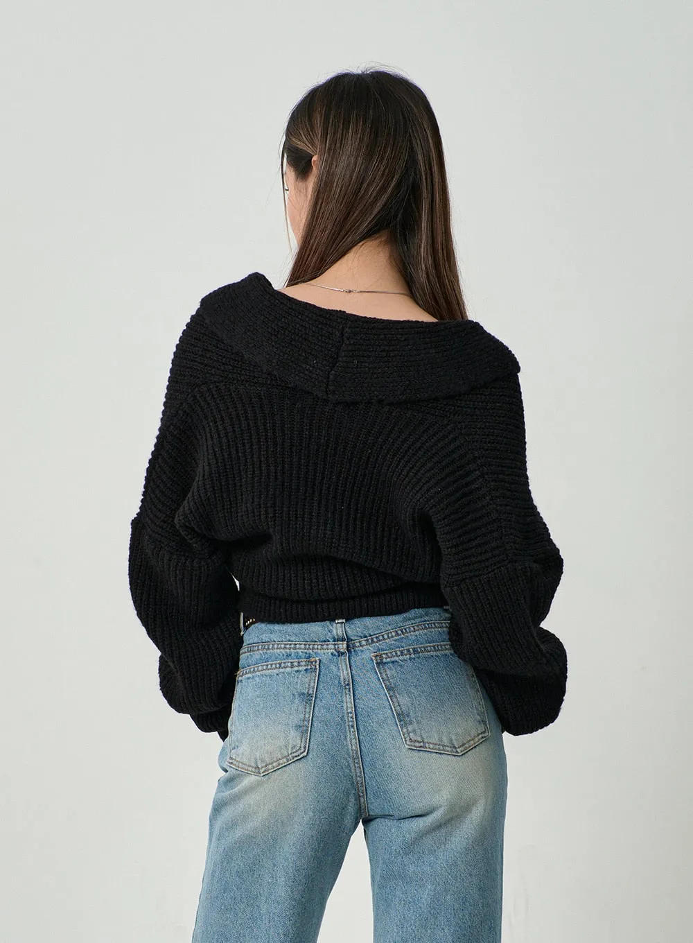 Off-Shoulder V-Neck Crossed Sweater CD19