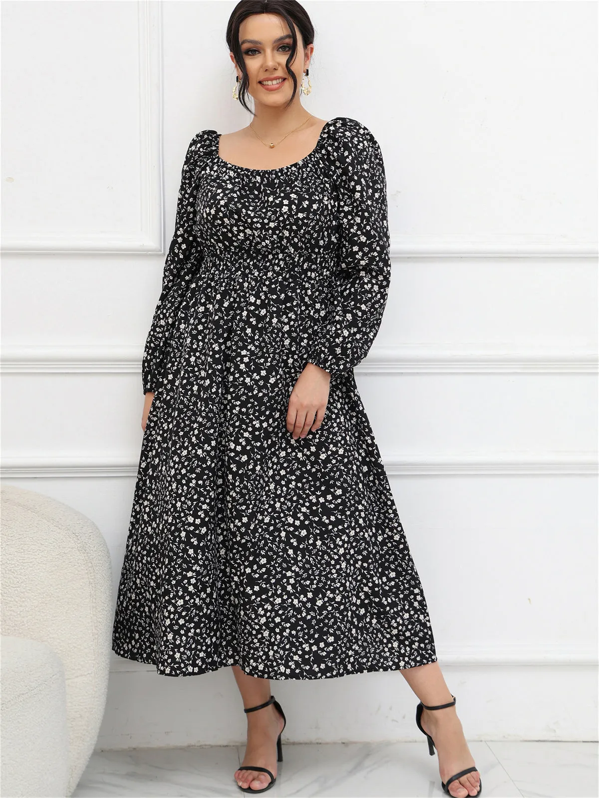 Plus Size Puff Sleeve Mid Length Dress