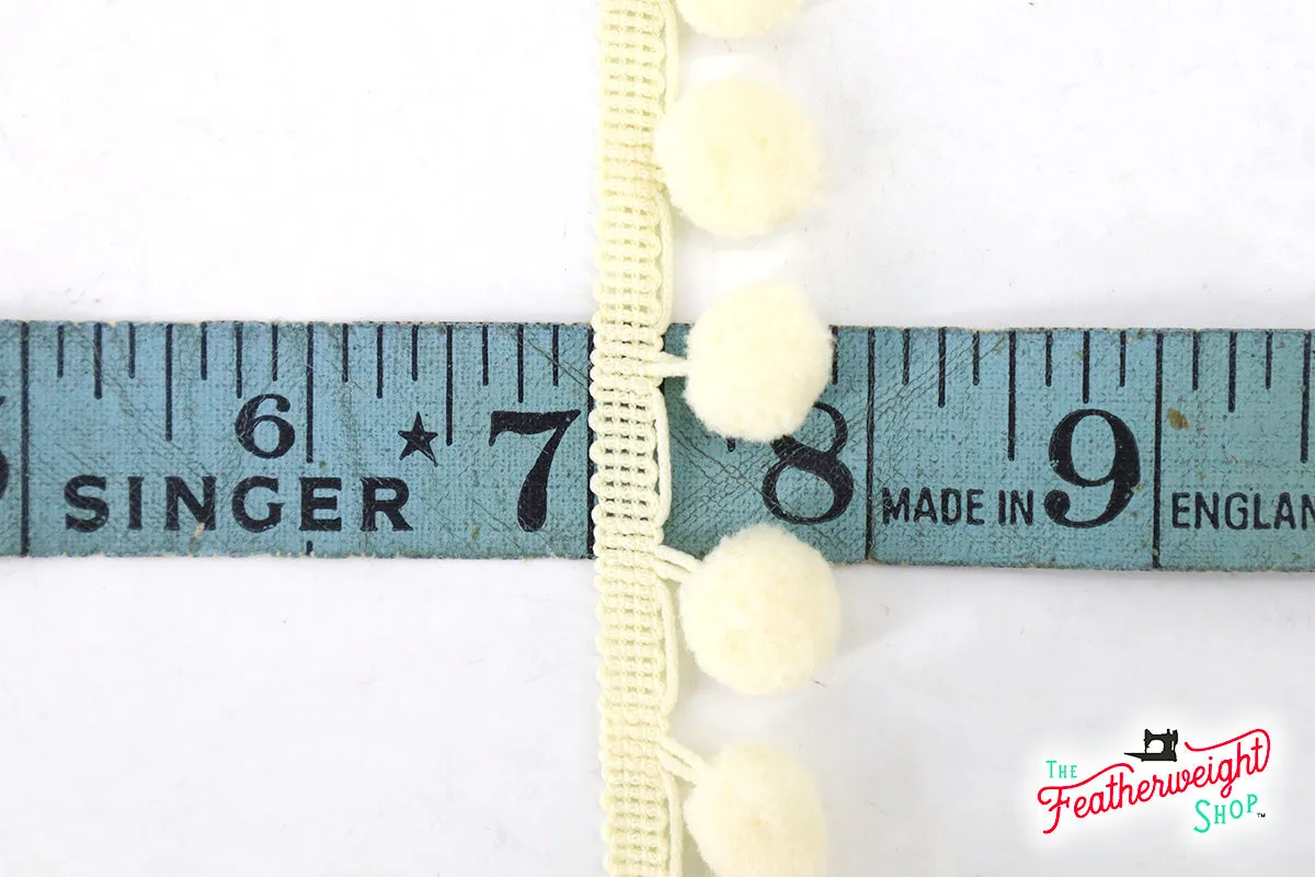 Pom-Pom Trim, Ivory Cream 1/2" Ball