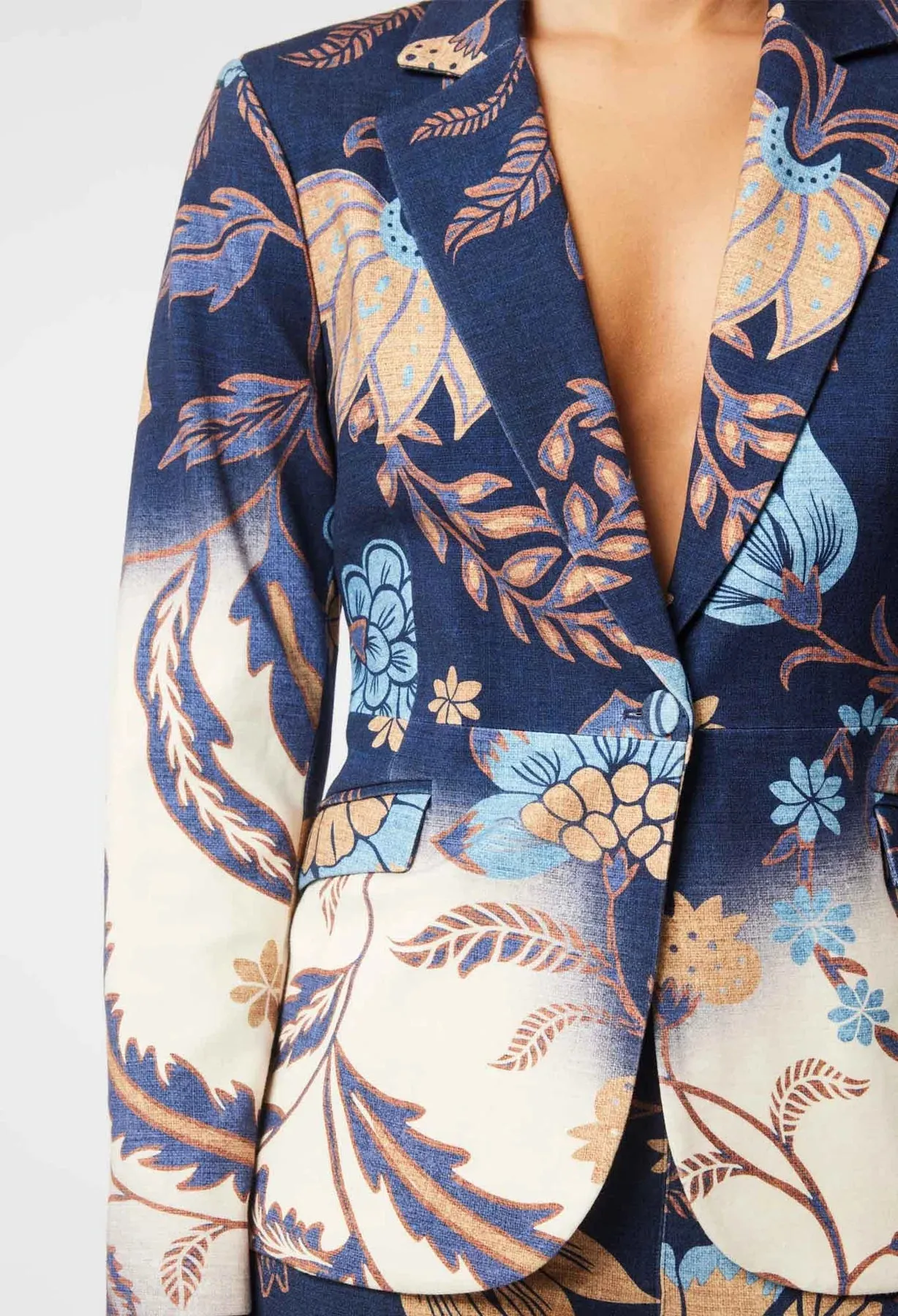 VENUS PONTE BLAZER | Lotus Flower